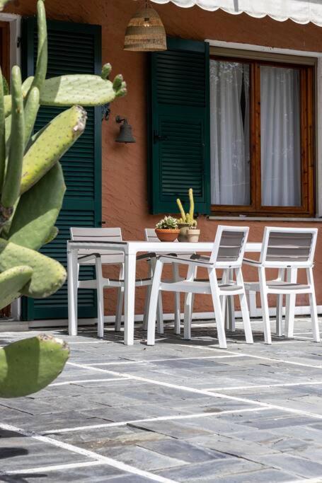 ポルトヴェーネレIl Giardino Tra Cielo E Mareアパートメント エクステリア 写真